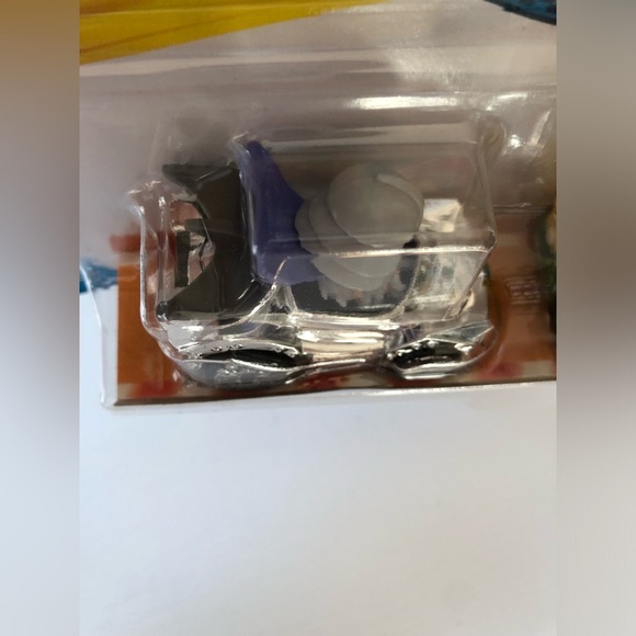 Hot Wheels Racer Verse 2-Pack TMNT Shredder & Michelangelo - BRAND NEW! - Picture 6 of 7